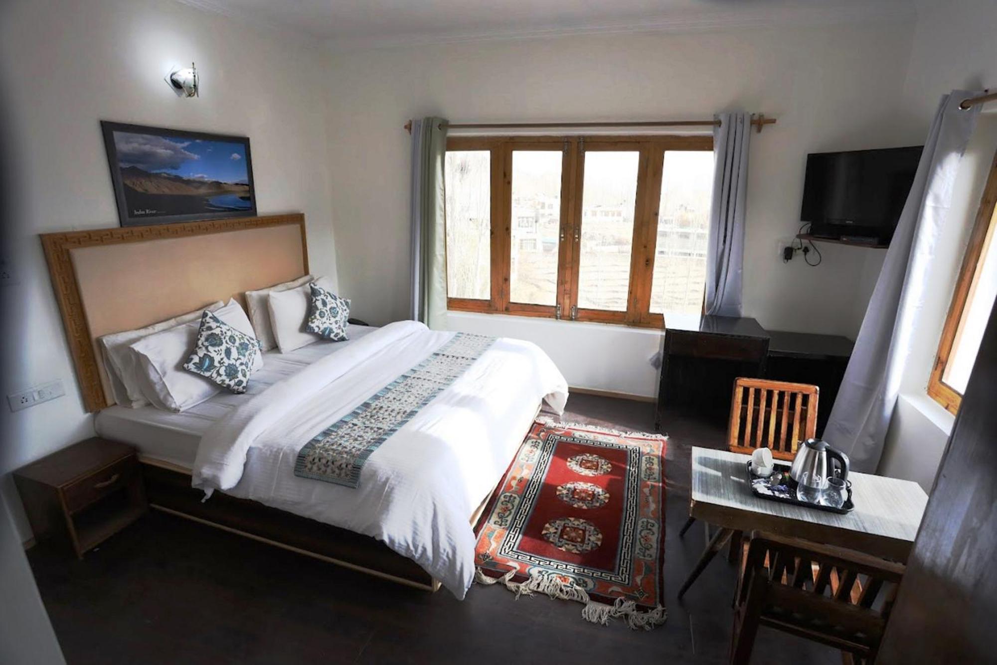 Tih Hotel Jorchung Leh Extérieur photo